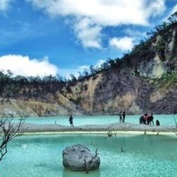 KAWAH PUTIH